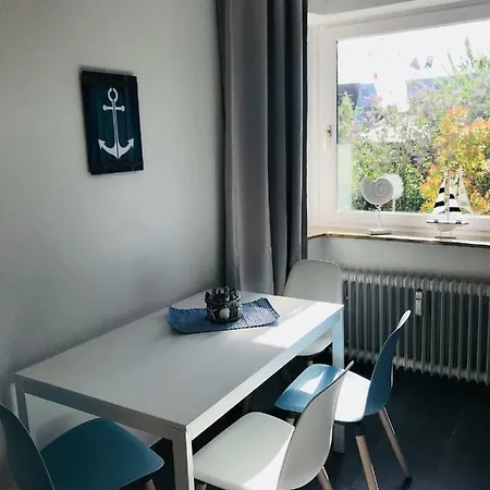 Ferienwohnung Glueck By Kuestenbuden Groemitz 아파트 *