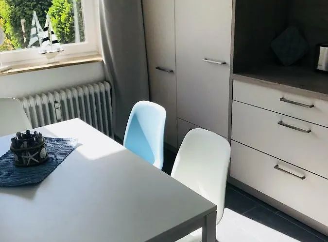 Kuestenbude Glueck * Grömitz